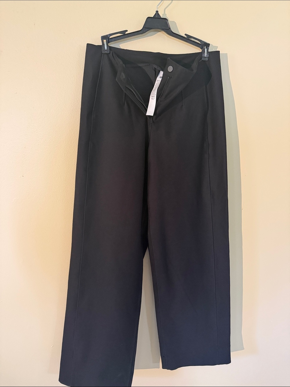 Classic Black Wide-Leg Dress Pants